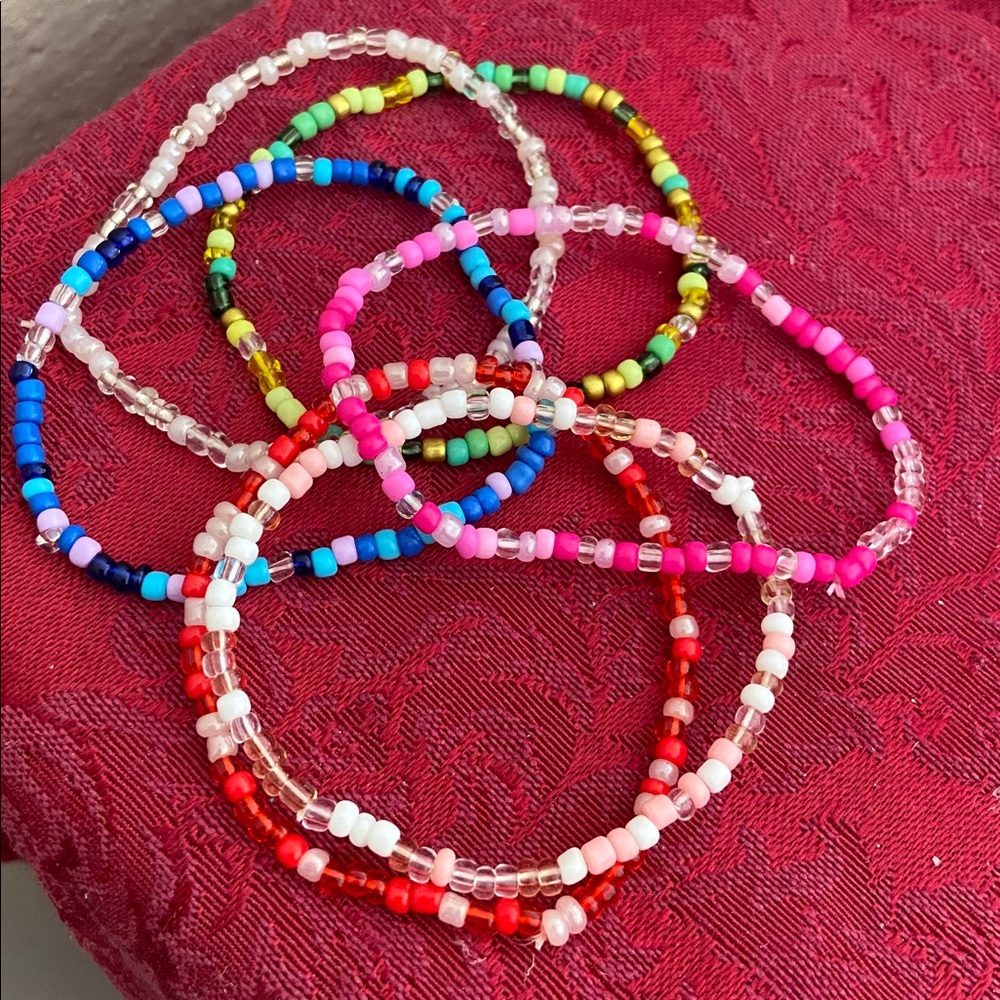 5/$10❤️❤️❤️NEW SET OF 6 Colorful Glass Beaded Stretch Bracelets